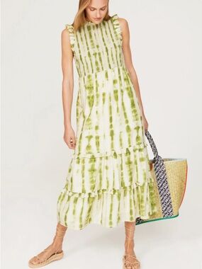 MARIE OLIVER Quinnlyn Maxi Dress. Clover Dye Green. Size 1/Small. Cotton Silk